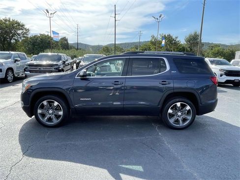 Used 2018 GMC Acadia SLT image 2