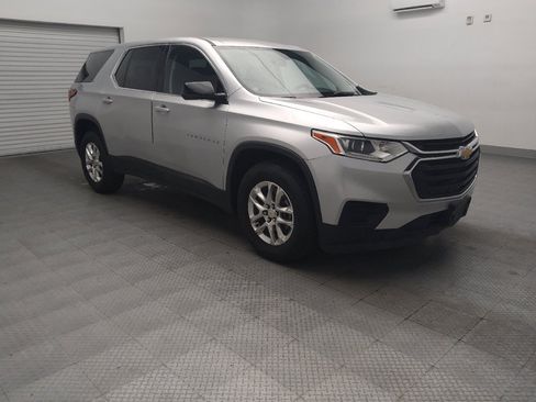 Used 2019 Chevrolet Traverse LS FWD image 13