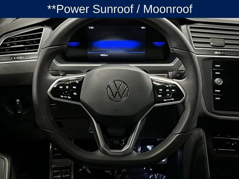 Used 2024 Volkswagen Tiguan SE R-Line image 9