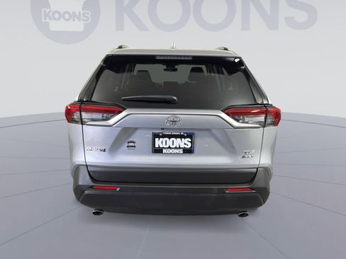 Used 2025 Toyota RAV4 XLE image 5
