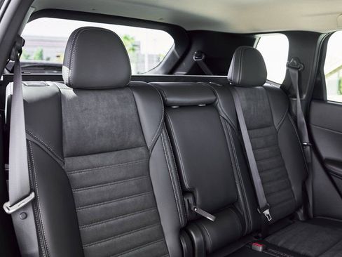 New 2026 Mitsubishi Outlander SE FWD image 29