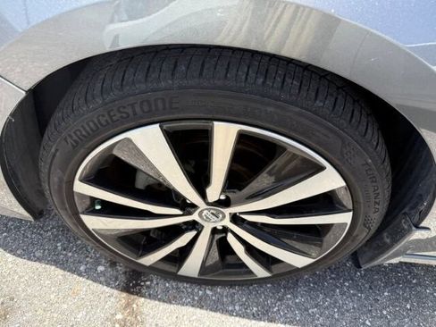 Used 2022 Nissan Altima 2.5 SR FWD image 8