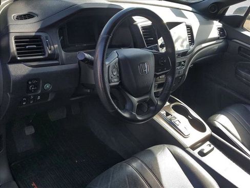 Used 2023 Honda Passport TrailSport image 10