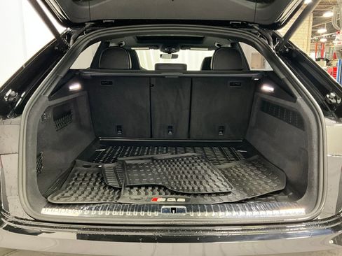 Used 2024 Audi SQ8 Premium Plus AWD/4WD image 24