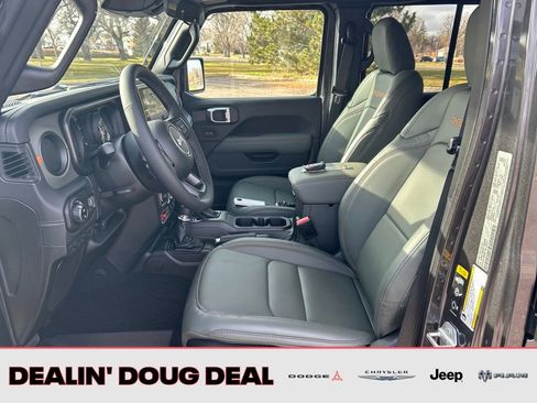 New 2026 Jeep Gladiator Mojave image 10