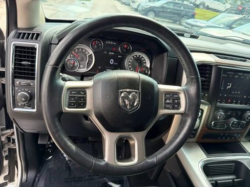 Used 2018 RAM 1500 Laramie w/ Convenience Group AWD/4WD image 23