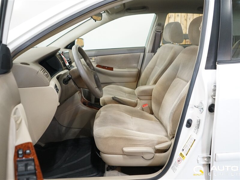 Used 2006 Toyota Corolla LE w/ Audio Value Pkg FWD image 11
