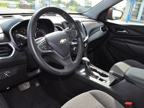 Used 2023 Chevrolet Equinox LT FWD image 9