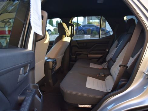 Certified 2025 Toyota 4Runner TRD Off-Road image 20