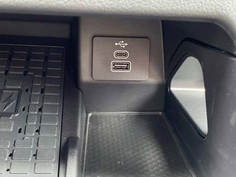 New 2025 Ford Ranger Raptor image 24