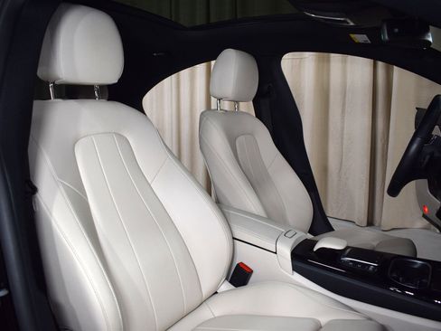 Used 2023 Mercedes-Benz CLA 250 4MATIC image 23