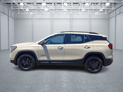 Certified 2023 GMC Terrain AT4 AWD/4WD image 9