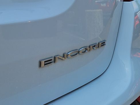 Used 2020 Buick Encore Preferred FWD image 30