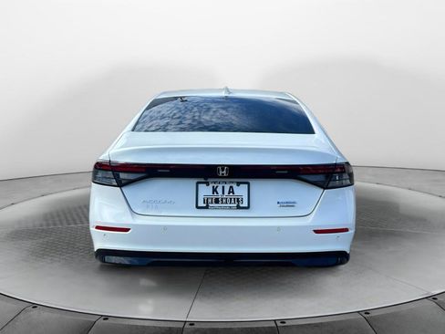 Used 2025 Honda Accord Touring image 4