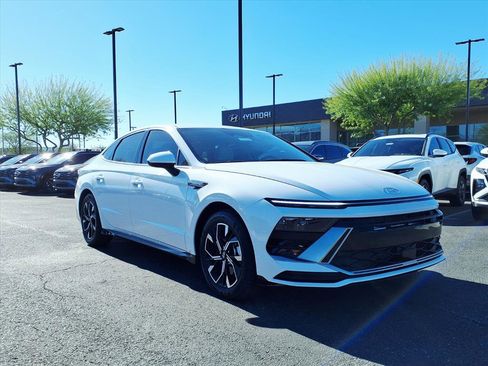 Certified 2025 Hyundai Sonata SEL image 8