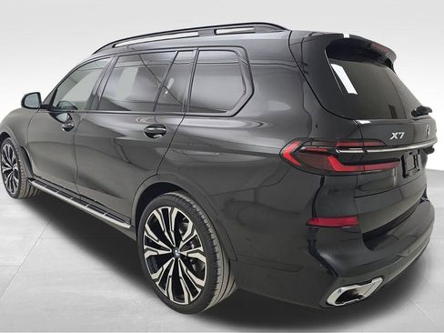 Certified 2024 BMW X7 xDrive40i w/ M Sport Package image 7