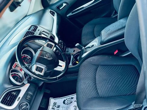 Used 2018 Dodge Journey SE w/ Popular Equipment Group FWD image 15
