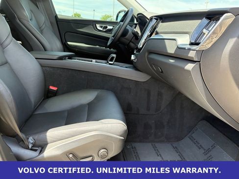 Certified 2025 Volvo XC60 B5 Core AWD/4WD image 35