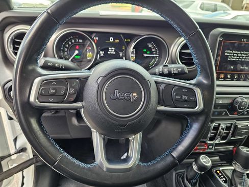 Used 2021 Jeep Wrangler Unlimited Rubicon 4xe w/ Safety Group AWD/4WD image 23