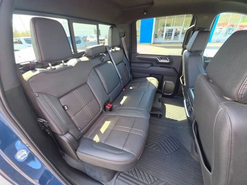 Used 2025 Chevrolet Silverado 2500 High Country image 17