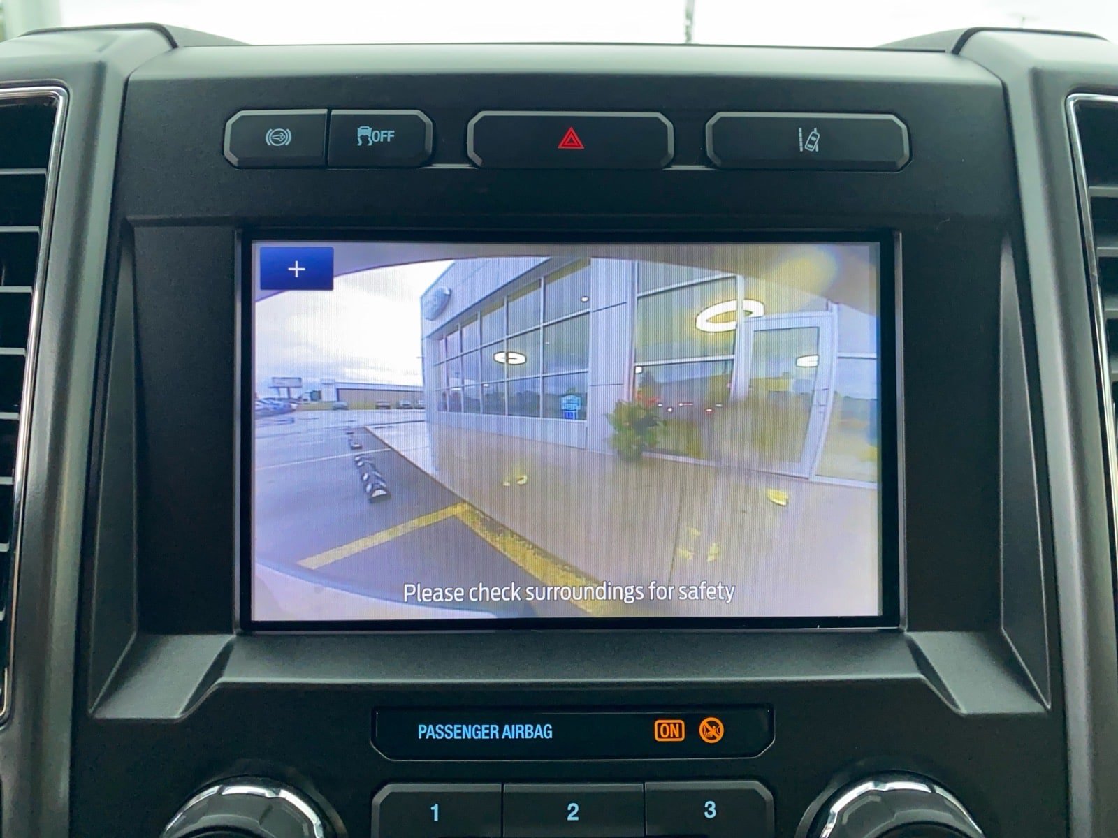 Used 2020 Ford F550 4x4 Regular Cab Super Duty w/ XLT Value Package image 17