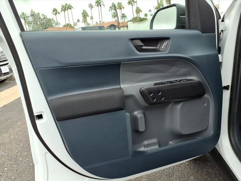 Used 2024 Ford Maverick XL image 18