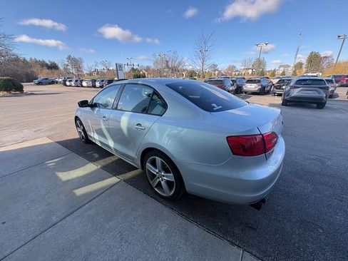 Used 2014 Volkswagen Jetta S image 3