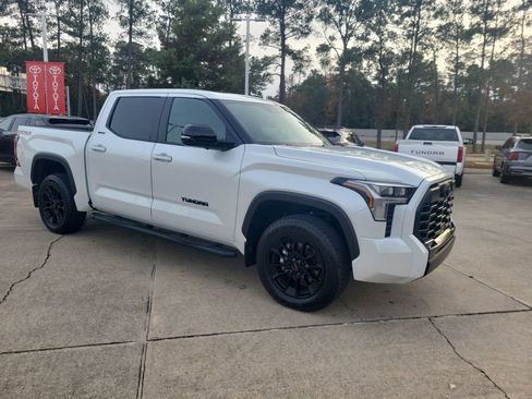 Certified 2025 Toyota Tundra Limited image 9