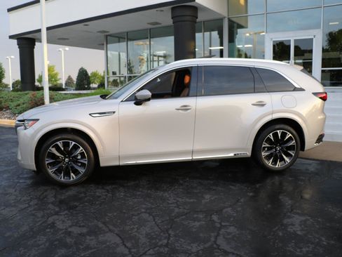 Certified 2025 MAZDA CX-90 3.3 Turbo S w/ Premium Plus AWD/4WD image 2