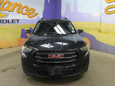 Used 2019 GMC Terrain SLE w/ GMC Pro Grade Package AWD/4WD image 3