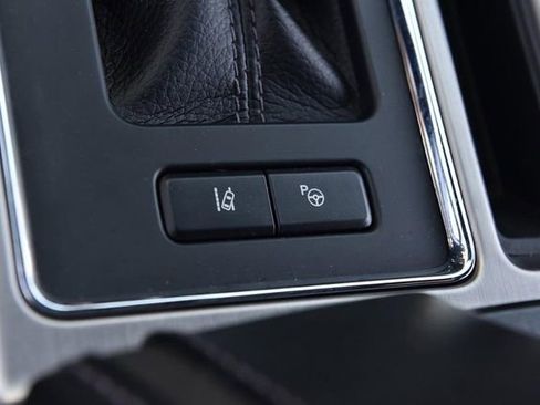 Used 2017 Ford F150 Platinum w/ Equipment Group 701A Luxury RWD image 20