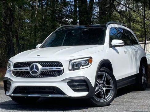 Used 2021 Mercedes-Benz GLB 250 4MATIC w/ AMG Line image 1