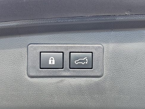 Used 2025 Subaru Outback Premium image 13