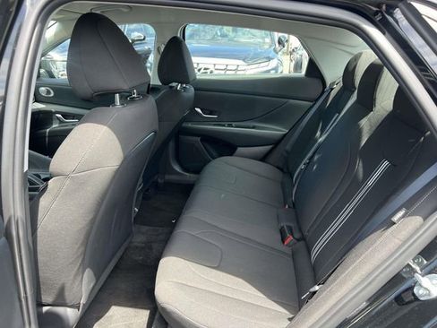 Certified 2024 Hyundai Elantra SEL FWD image 10
