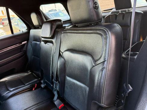 Used 2019 Ford Explorer Limited w/ Class III Trailer Tow Package FWD image 45