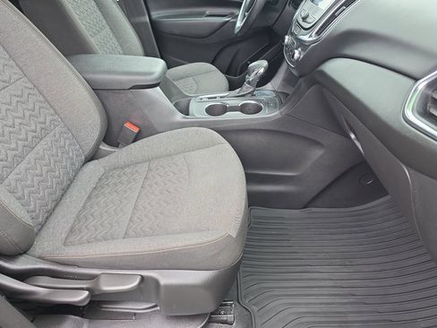 Used 2022 Chevrolet Equinox LT FWD image 10