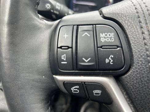 Used 2015 Toyota Highlander Limited AWD/4WD image 26