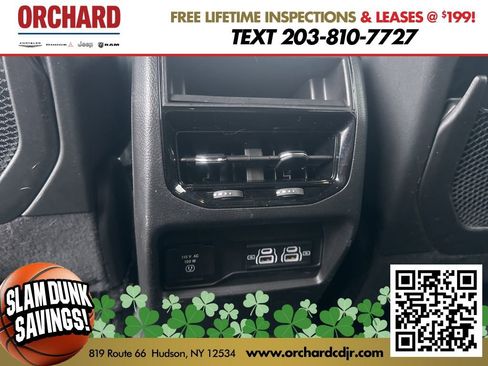 Used 2023 Jeep Grand Cherokee Altitude image 18