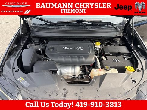 Used 2019 Jeep Cherokee Latitude w/ Popular Appearance Group FWD image 18