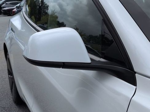 Used 2022 Tesla Model 3 Long Range AWD/4WD image 10