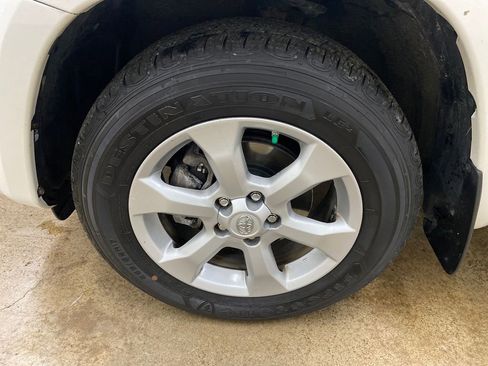 Used 2012 Toyota RAV4 Limited w/ Premium Plus Value Pkg AWD/4WD image 18
