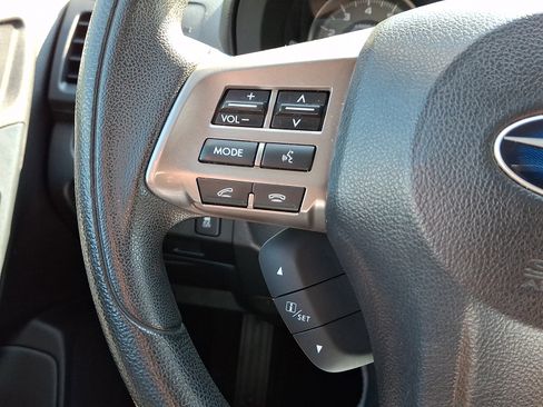 Used 2015 Subaru Forester 2.5i Premium AWD/4WD image 21