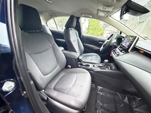 Used 2021 Toyota Corolla LE FWD image 34