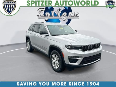 Used 2023 Jeep Grand Cherokee Limited AWD/4WD image 2