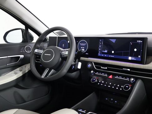 Used 2025 Hyundai Sonata Limited image 37