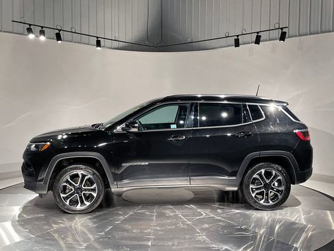 Used 2022 Jeep Compass Limited image 14