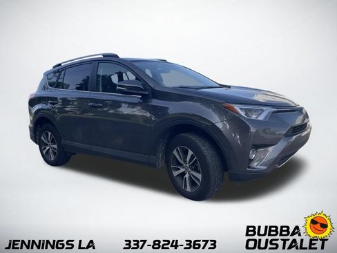 Used 2018 Toyota RAV4 XLE FWD image 7