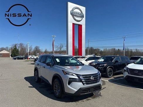 Certified 2025 Nissan Rogue S AWD/4WD image 1