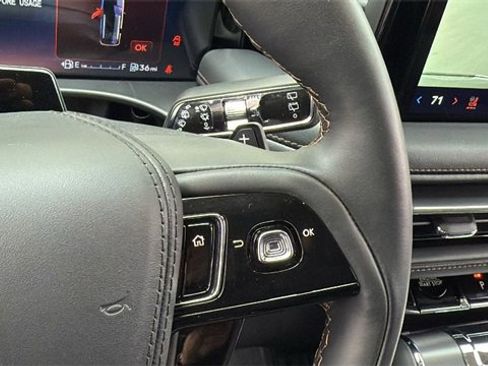 New 2026 Lincoln Aviator Premiere image 24