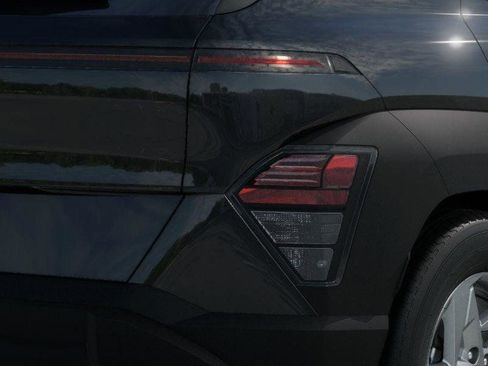 New 2026 Hyundai Kona SE image 10
